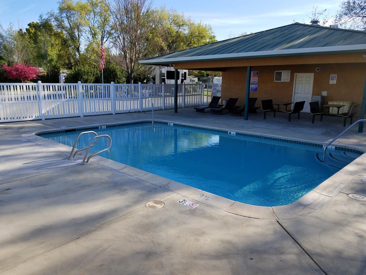Gridley Inn & Rv Park Екстер'єр фото